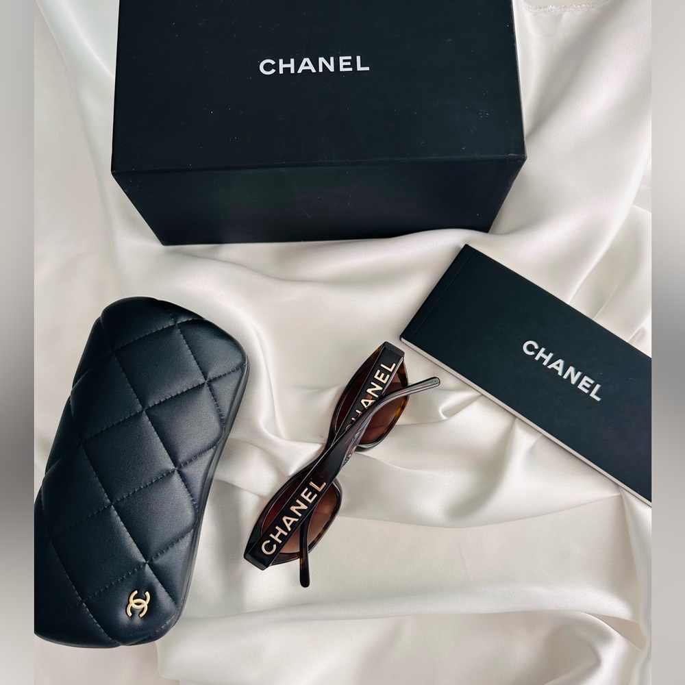 New Rare CHANEL Sunglasses Rectangle A71280 - Picture 16 of 16